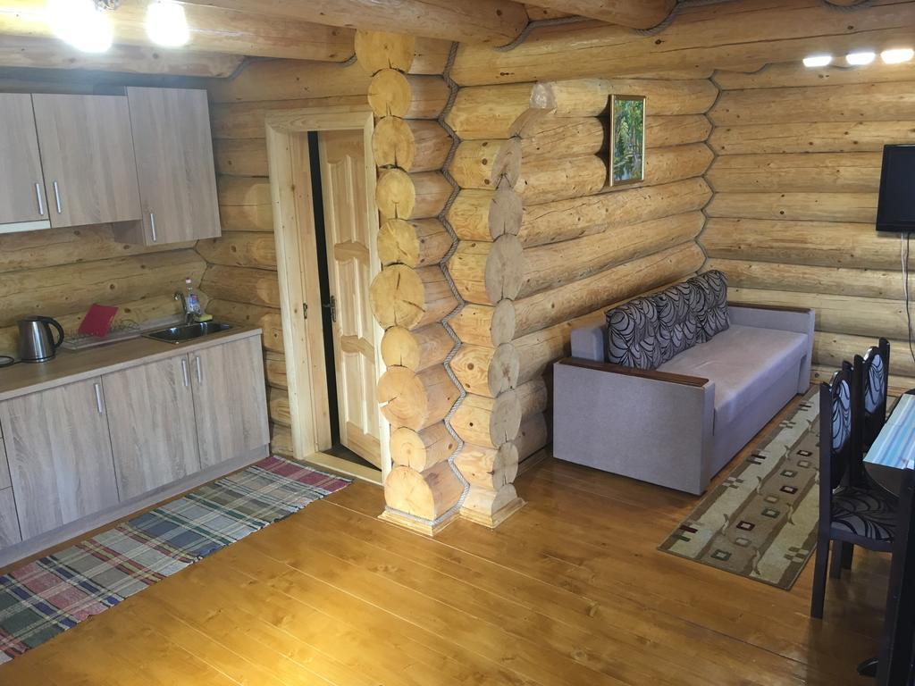 Smerekovyi Dvir ポリアナ エクステリア 写真